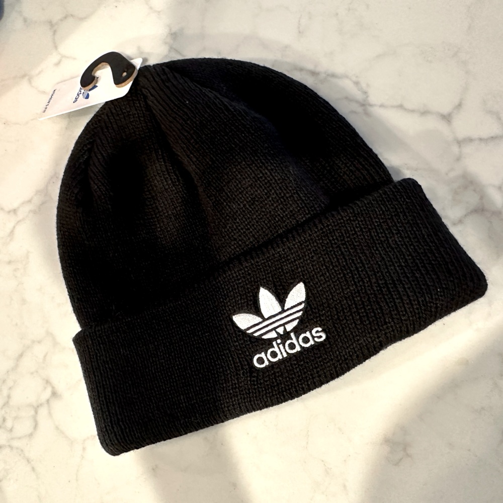 Get ready for the cool weather with this cute Adidas Beanie!